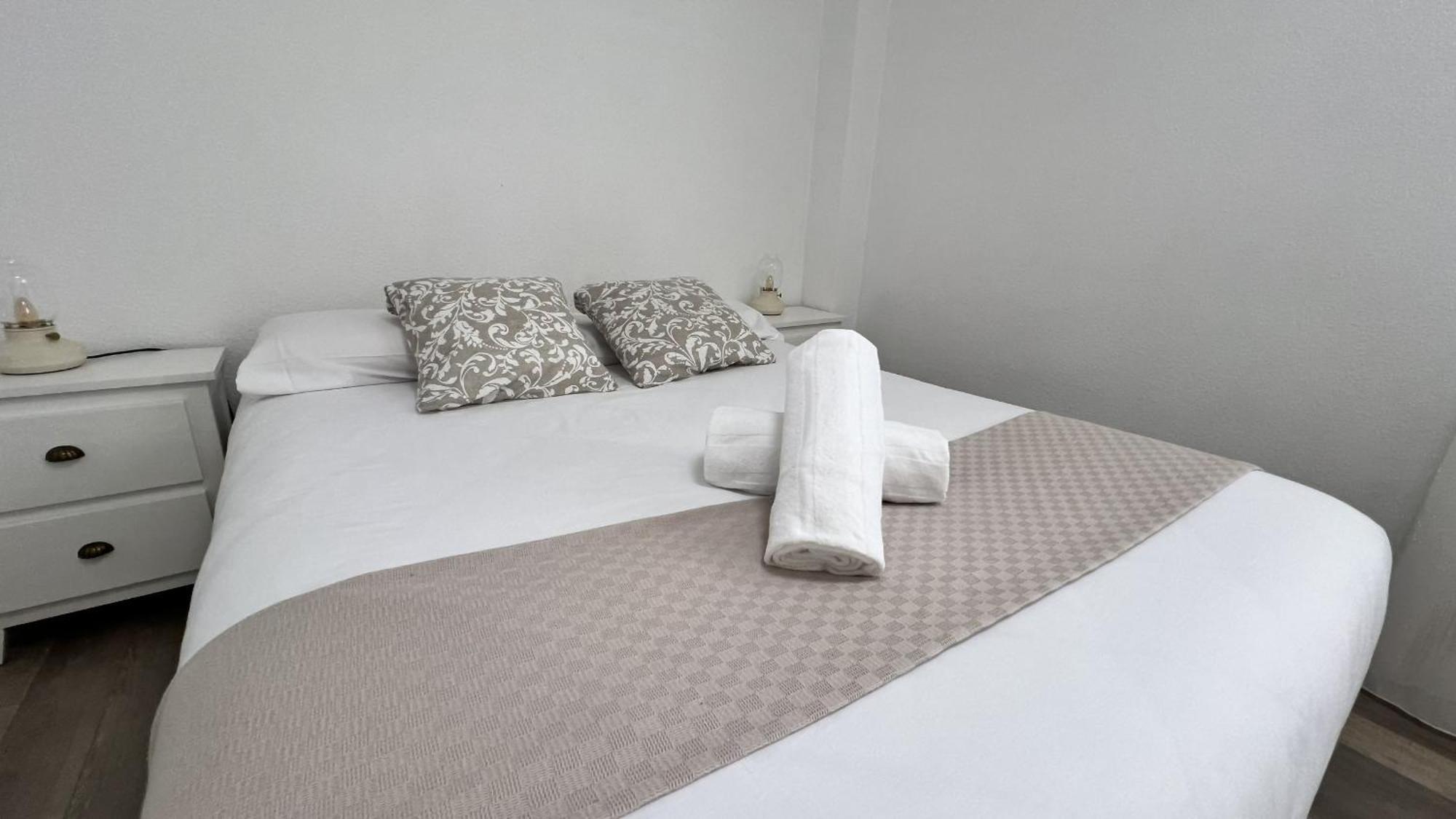 Apartamenticos Plaza Del Pilar III Saragossa Zewnętrze zdjęcie